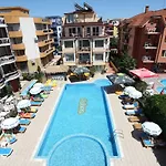 салена бийч 3*